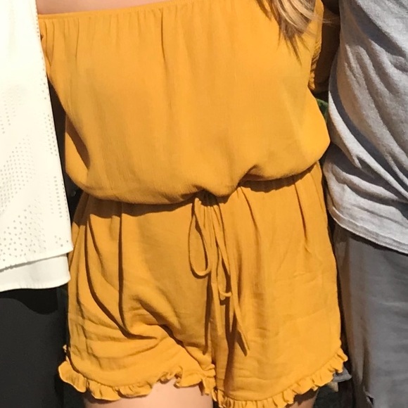 Forever 21 Gold Off The Shoulder Romper - Picture 4 of 4